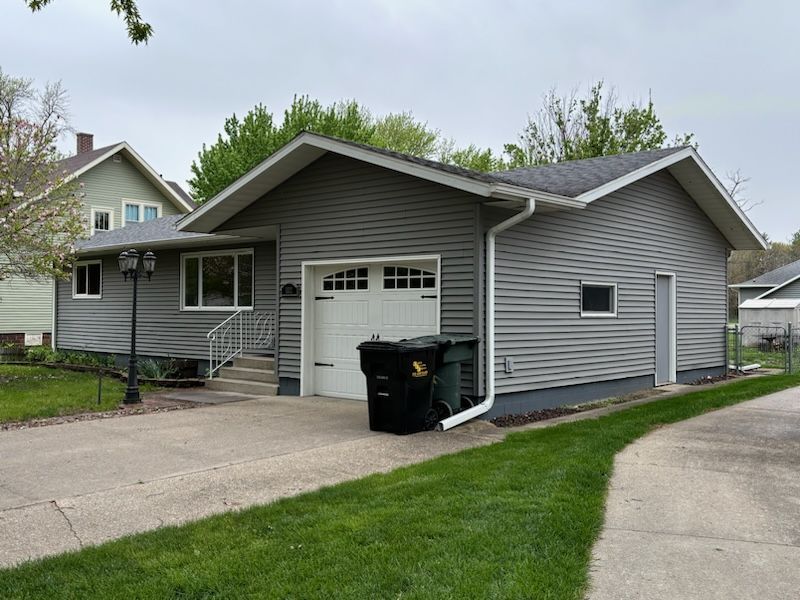 First Security Realty Mapleton & Danbury Iowa